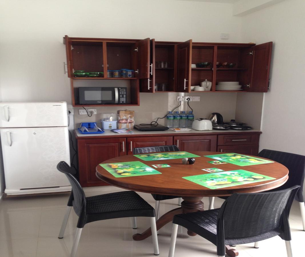 Queens Park Apartments Коломбо Экстерьер фото