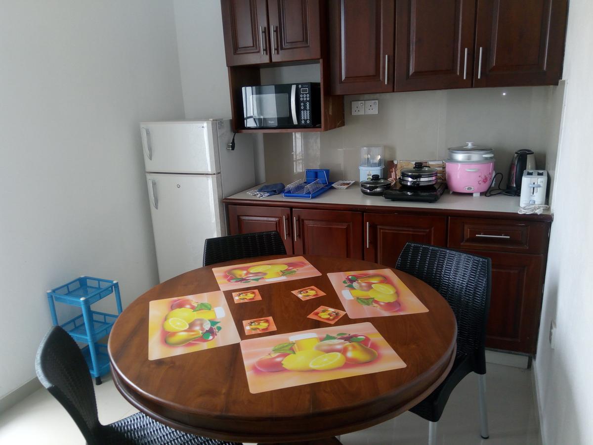 Queens Park Apartments Коломбо Экстерьер фото